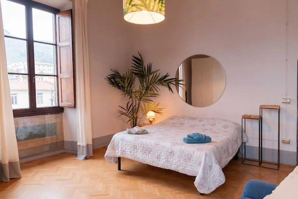 Riverview Apt Private Parking Pescia Apartament